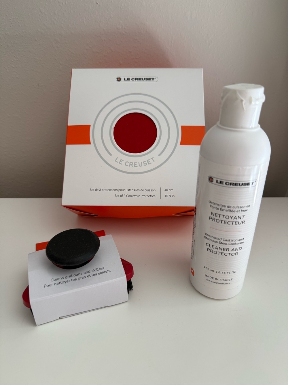 Le Creuset Pots and Pans Cleaner Set!